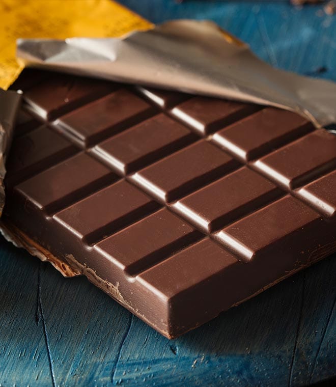 Segmented plain chocolate bar